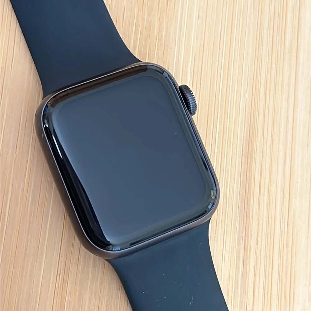 Apple Watch Series 5 40MM Space Gray Aluminum Case With Black Sport Band